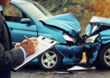 What to Do Immediately After a Car Accident in 2025?