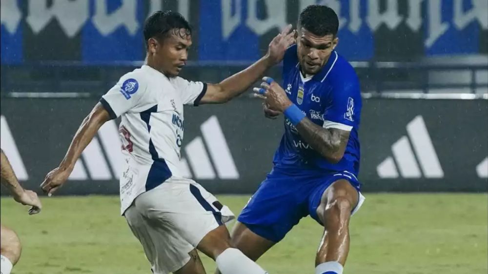 Dramatis di Akhir Laga, Persib Kunci Puncak Klasemen dan Tinggalkan Persija Tiga Poin