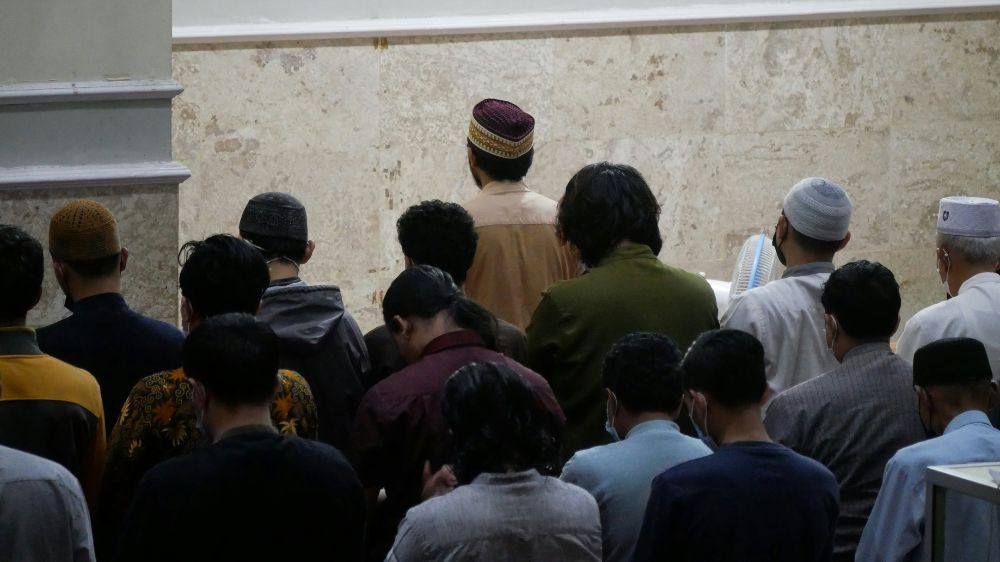 Panduan Lengkap Shalat Tarawih Ramadan Jumlah Rakaat Niat dan Tata Cara yang Tepat